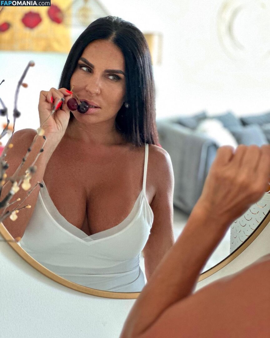Zdlena Vitaly's Mom Naken OnlyFans  Läckta Foto #3