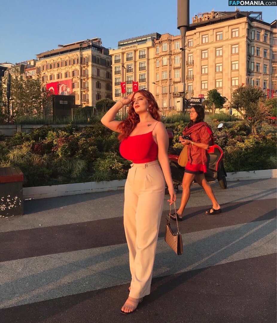 Zehra Aslan / _zehraasln Naken OnlyFans  Läckta Foto #9