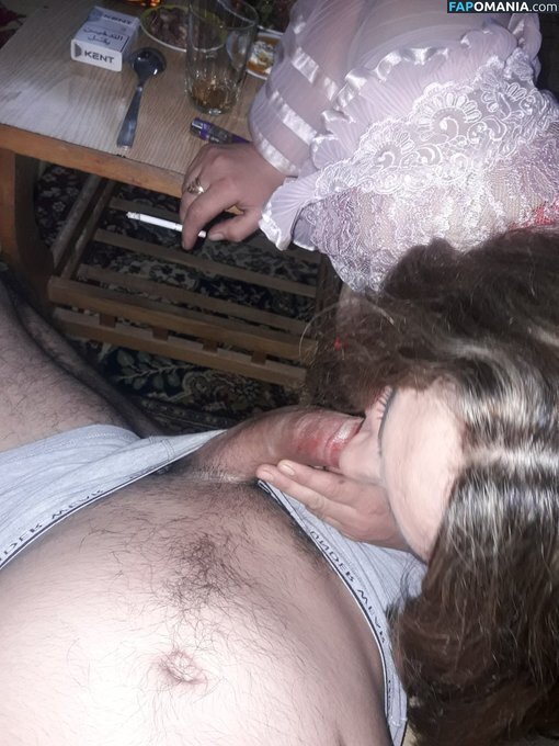 @zeinab1036738 / sharmota / zeinab Naken OnlyFans  Läckta Foto #4