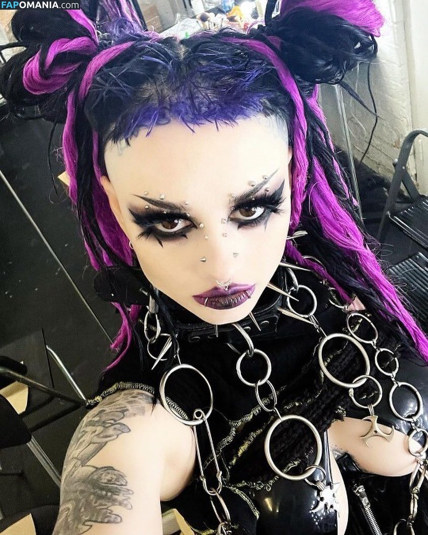 Zheani / Zheani Sparkes / askulloffoxes Naken OnlyFans  Läckta Foto #2