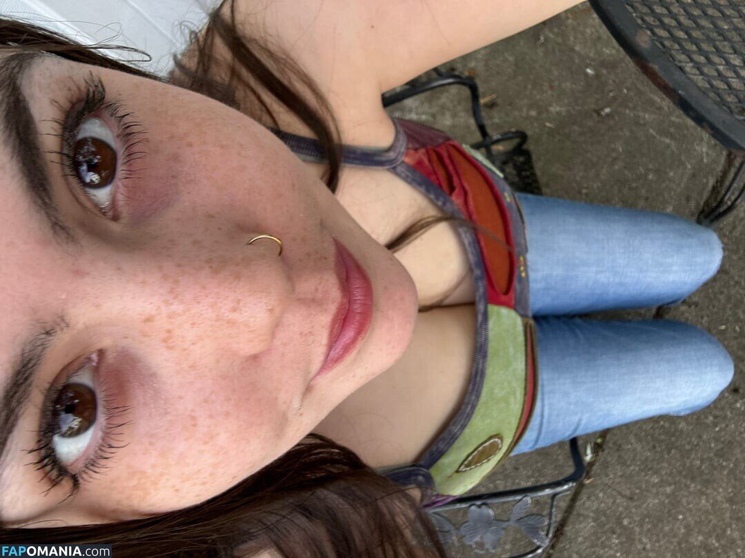 Zobug / snaiIgirl / zobug_ Naken OnlyFans  Läckta Foto #7