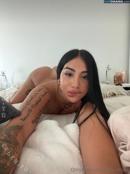 Zoefernanddez / miakeller / zoefernanddezz Naken OnlyFans  Läckta Foto #18