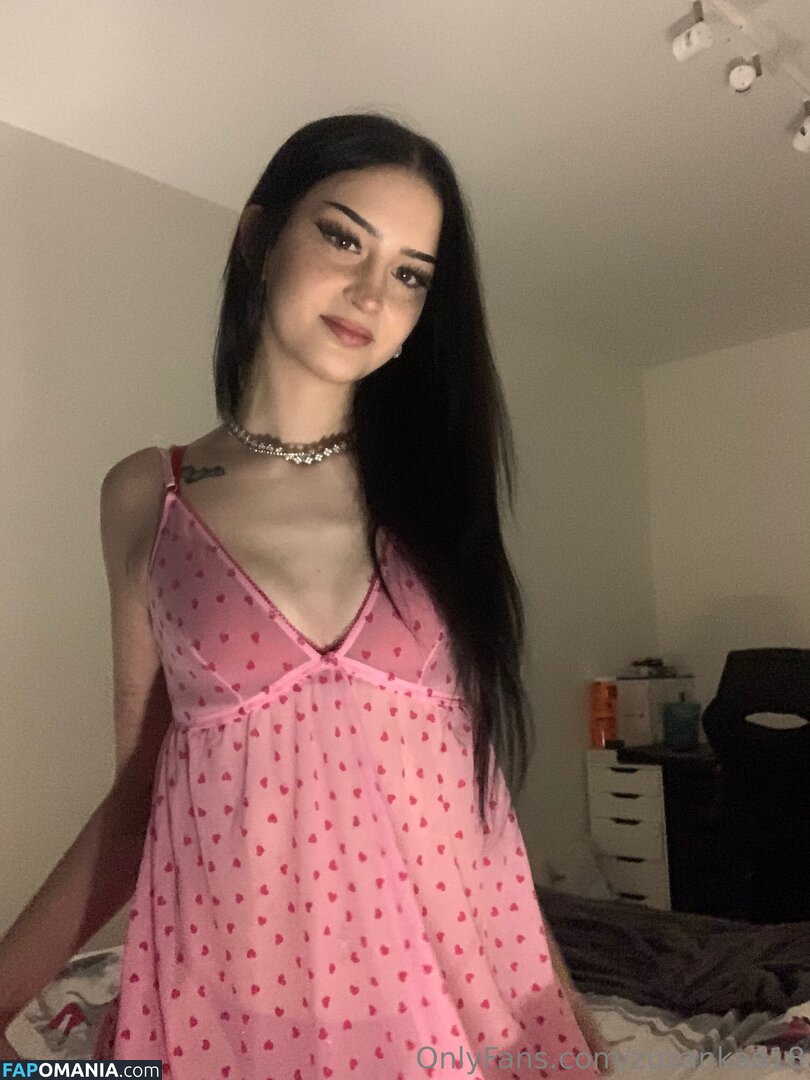 Zuzinkaa / zuz.ankaa.aa / zuzankaa18 Naken OnlyFans  Läckta Foto #2